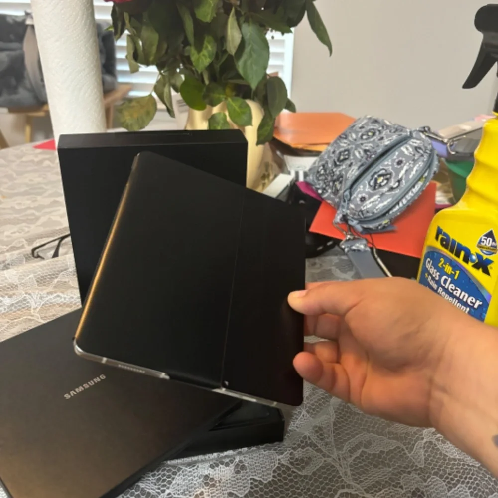 Samsung Galaxy ZFold 5 cream -unlocked 256 GB